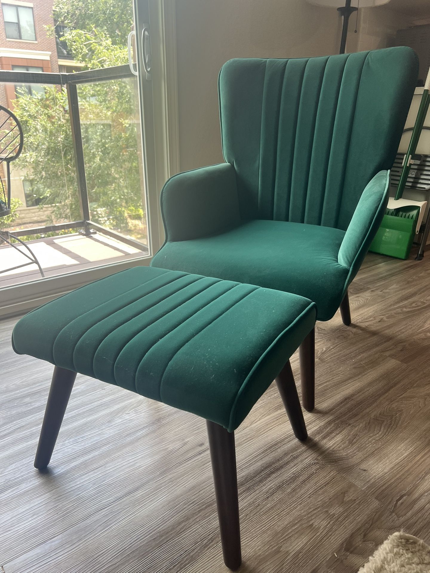 Etta Avenue Marc Tufted Lounge Chair and Ottoman - Green Velvet