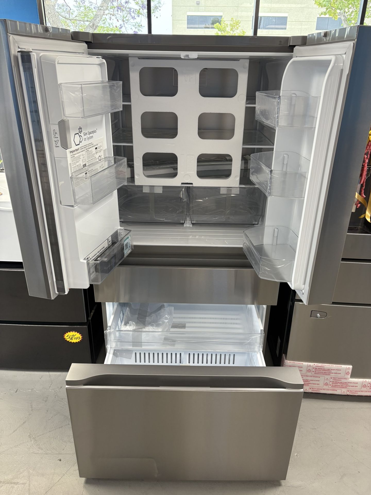 LG 29 cu. ft. SMART Standard Depth MAX French Door Refrigerator