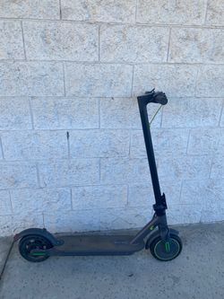 VOLPAM Kick Electric Scooter 350W 19 MPH 8.5" Solid Tires Folding App, Lights