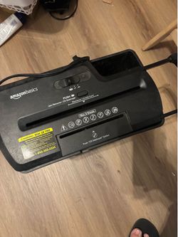 Amazon Basic Shredder