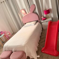 Kids Twins Size Bed 