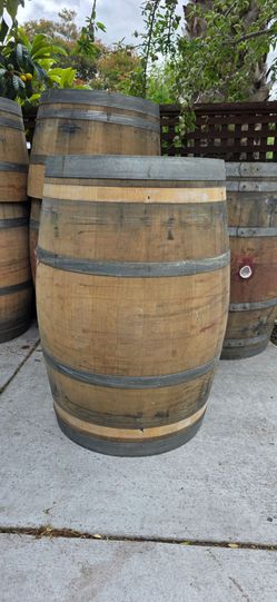 Wine barrel