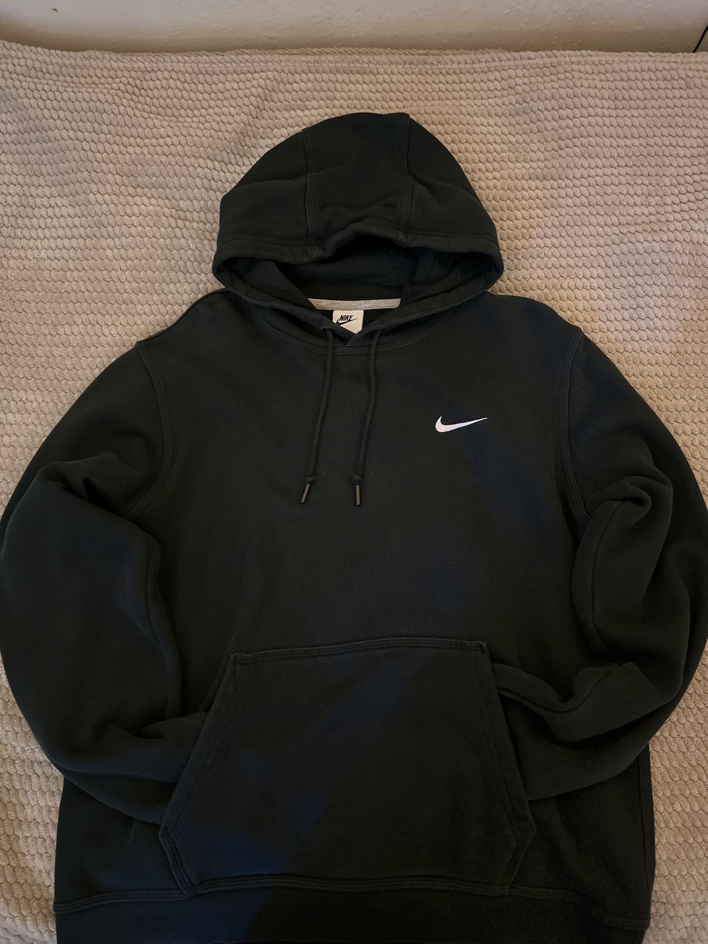 BLACK  NIKE HOODIE