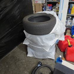 Set Of 4 Used Bridgestone Run Flat 215/60r16 Tires