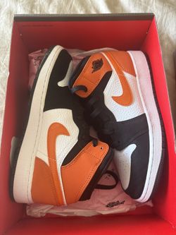 Air Jordan 1 Mid “Shattered Backboard”