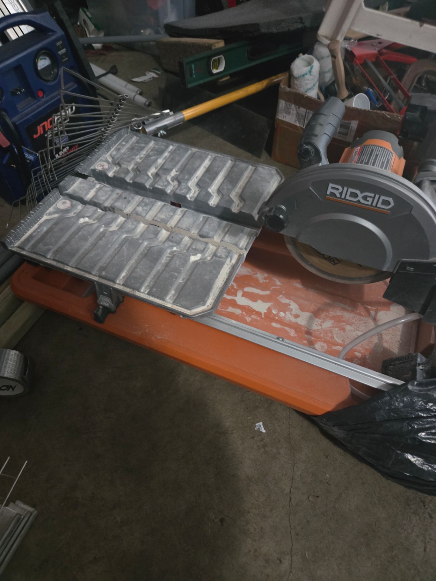 Rigid title saw