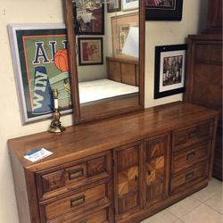 Queen Size Bedroom Set 