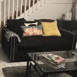 Love Seat Black 