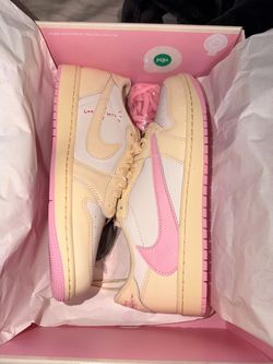 Travis Scott X Jordan 1 Low Shy Pink