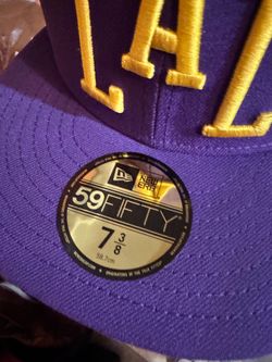 New Era 59Fifty LA Lakers Fitted Hat 7 3/8