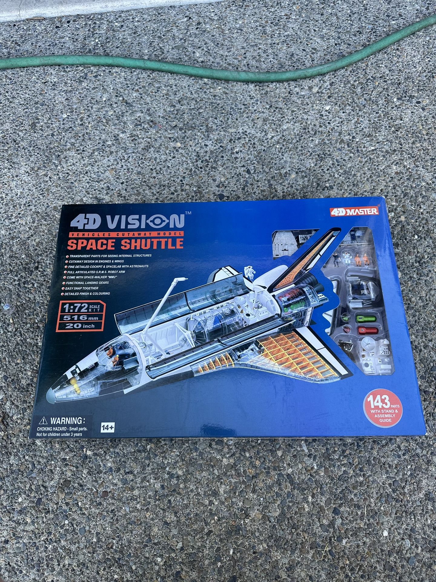 4D Vision 1:72 Space Shuttle Model for Sale in Graham, WA 4D Vision 1:72 Space Shuttle Model for Sale in Graham, WA