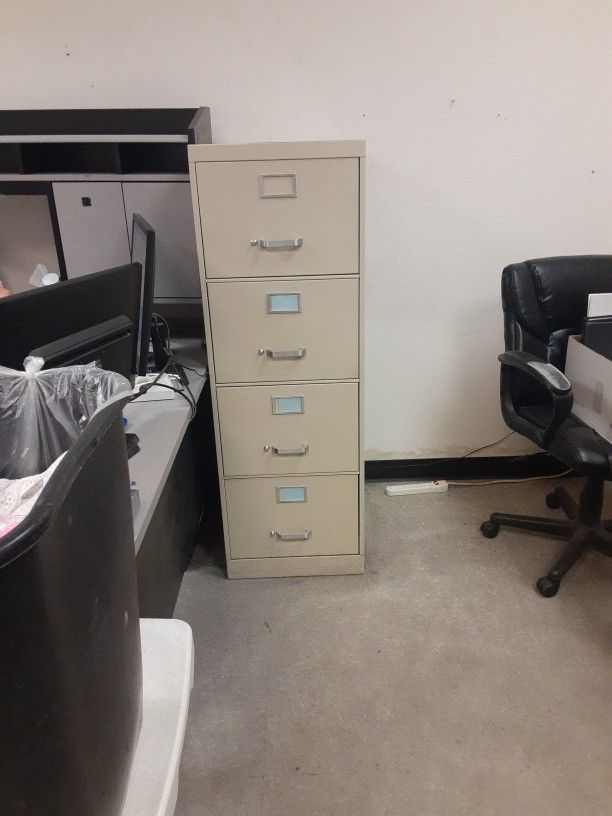 4 Drawer File Cabinet