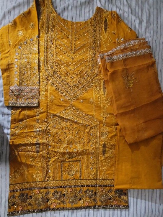 Afghan Clothes