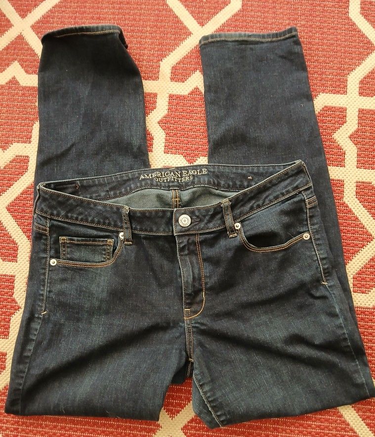 Women's American Eagle Jeans Size 14
