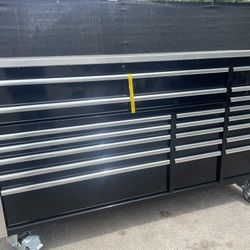 New 72” Professional Tool Box