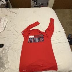 New England Patriots Longsleeve size medium