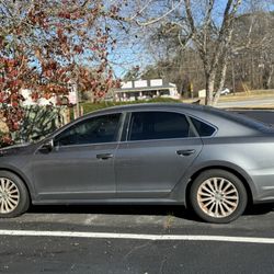 2016 Volkswagen Passat SE