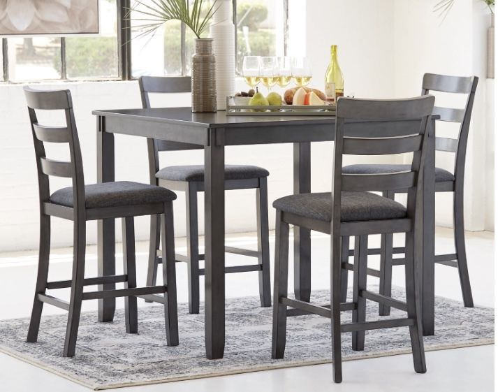 5 piece Dining Set Pub/Counter height gray table and 4 chairs $450 pick up delivery available