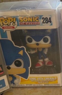 Sonic with Emerald #284