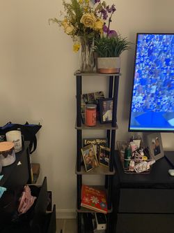 Display Shelves Decor