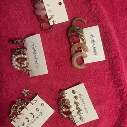 NEW 15 Pairs Of earrings