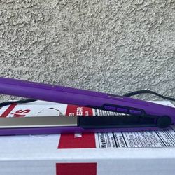 Remington Gloss Flat Iron Straightener for hair Good working In good condition