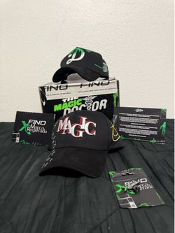 Fino x Marca Registrada hats