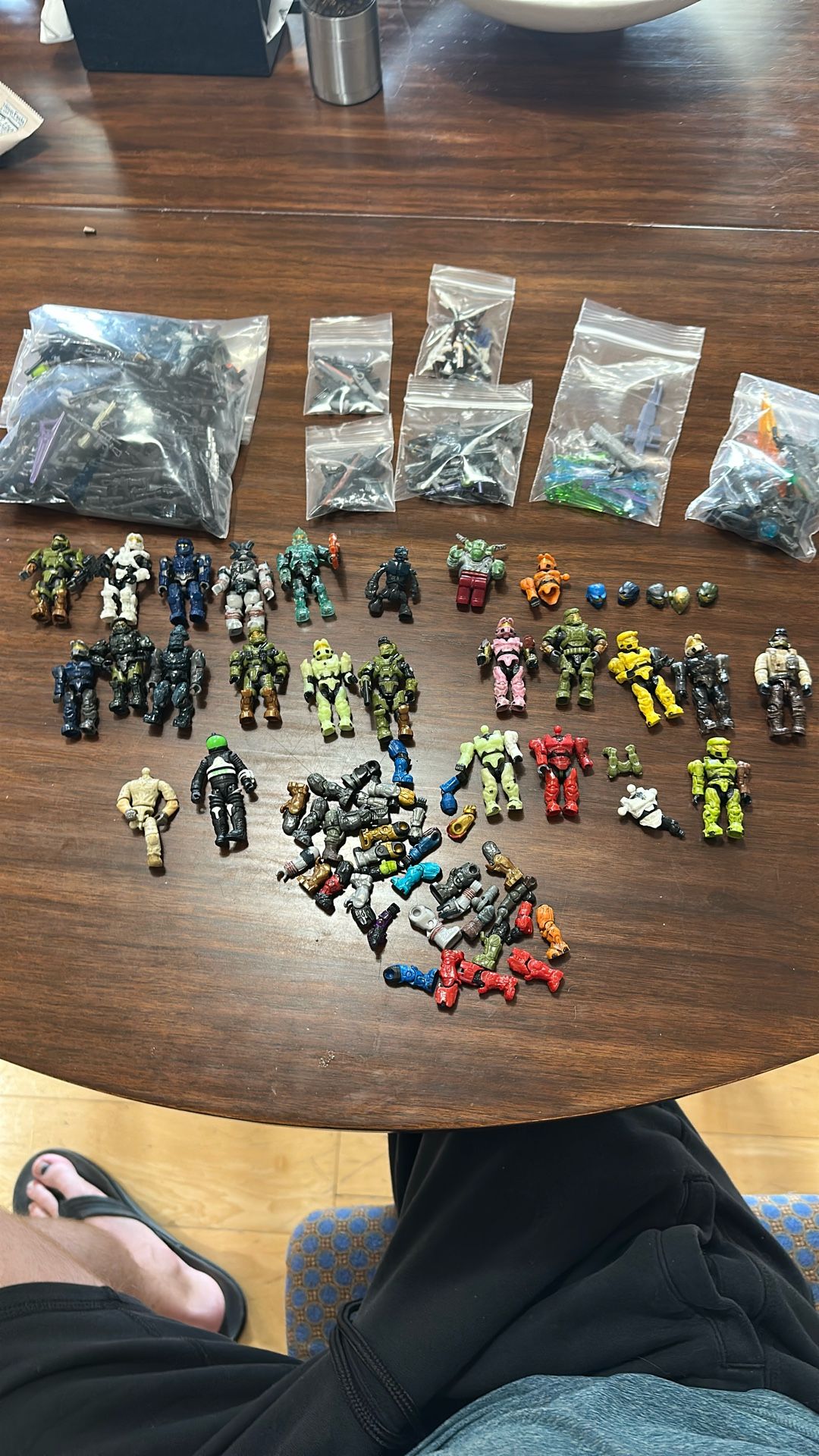 Halo Minifigure Lot Weapons And Parts 15 + Figures