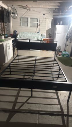 Full size bed