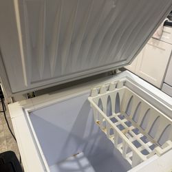 Deep freezer