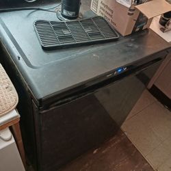 Danby Keg Cooler, 2 Tap