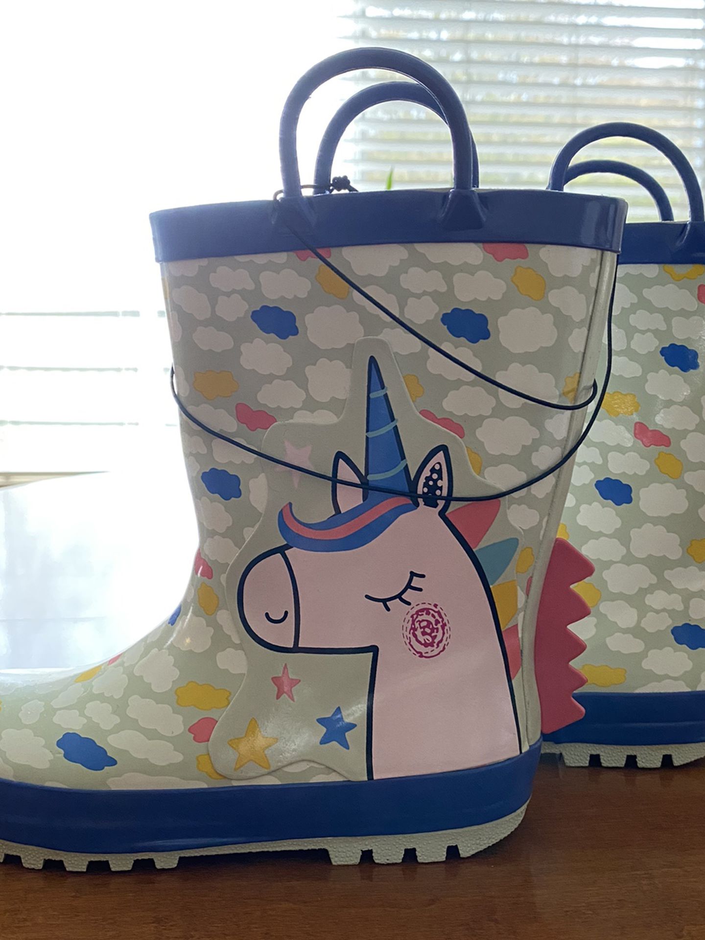 Kids Rain Boots Printed With Handle Size-12 ( New/ Pick Up Only)