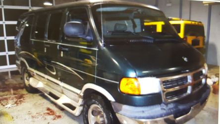 2003 Dodge Ram Van