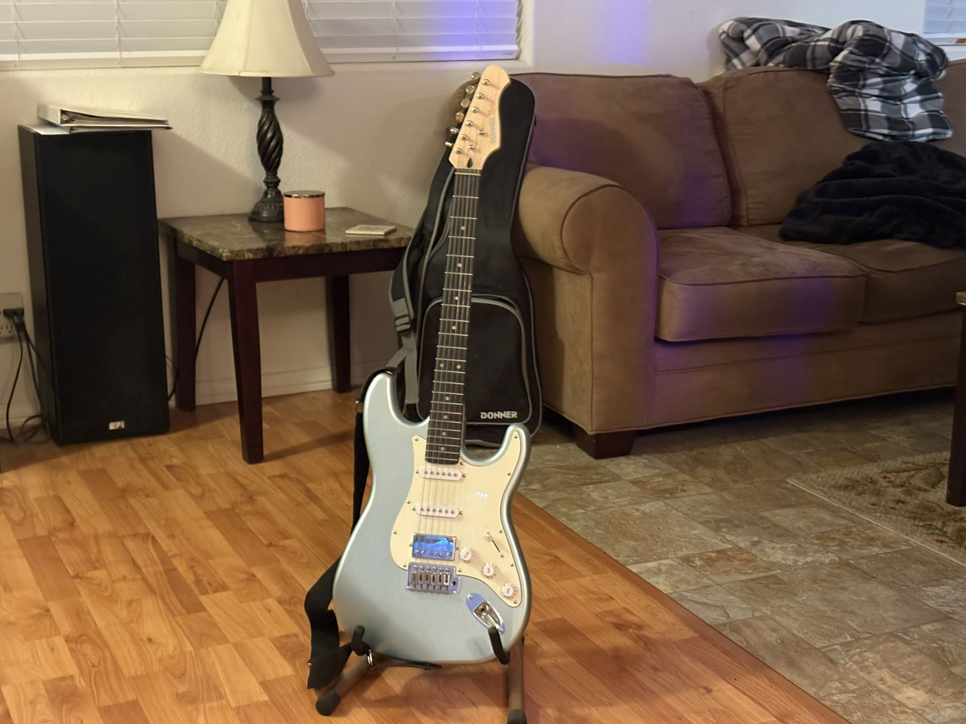 Electric Guitar 