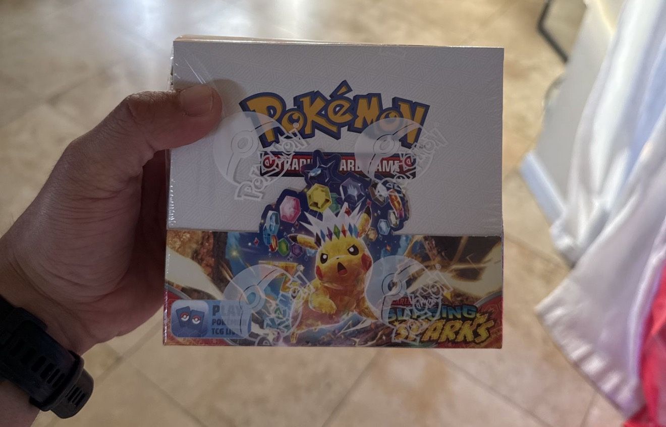 Pokemon Surging Sparks