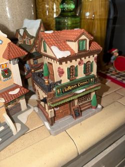 Department 56 LaRosa's Cucina Village Building