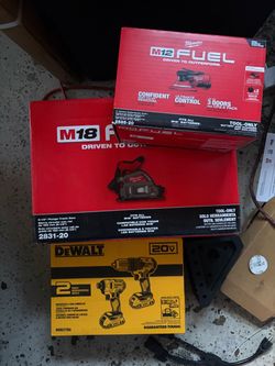 Milwaukee/Dewalt Tool Bundle