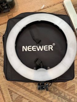 Neewer Ring Light with Carry Bag