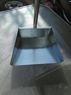 Dust pan heavy duty