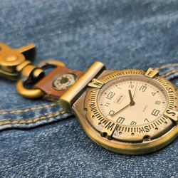 Vintage Levis Carabiner Pocket Watch Gold Tone Compass (C29)