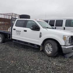 2019 Ford F350 Super Duty Flatbed Truck Crewcab  