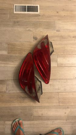Mercedes R 350/500 tail lights L/R