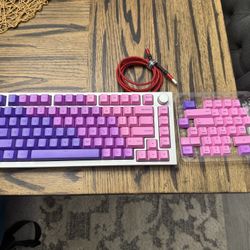 Gmmk Pro mechanical gaming keyboard RGB