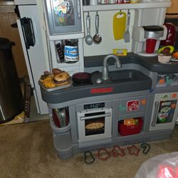 Step2 PLAY KITCHEN with LOTS of EXTRAS