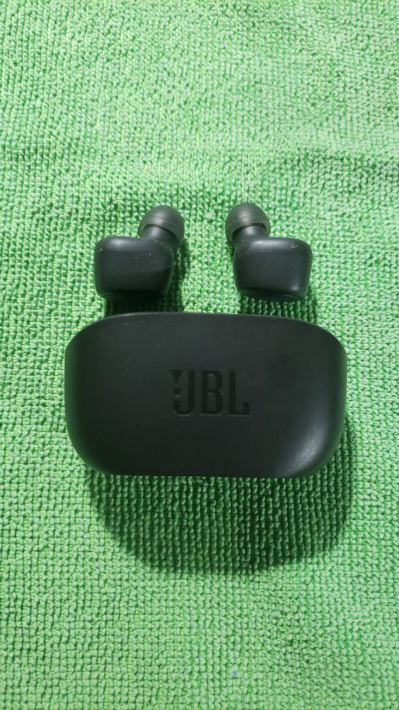 JBL Vibe 100 TWS Wireless Earbuds.