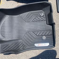 18/24 GM Floor Mats