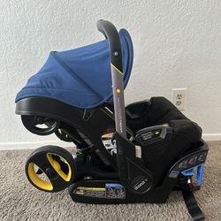 Doona Stroller /Car Seat 