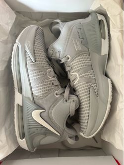 Nike LeBron Witness 7