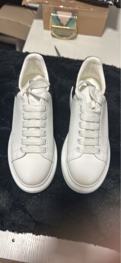 Sneakers for woman