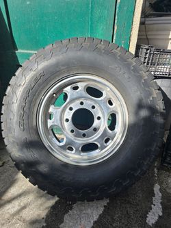 2002 Chevy Silverado Rims & Tires